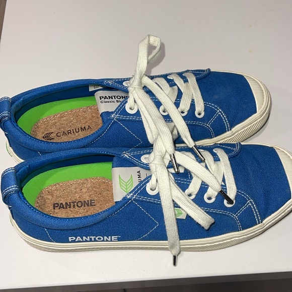 CARIUMA Pantone EUC Women’s Size 8.5 or Men’s Size 7 Classic Blue Canvas Sneaker - Picture 3 of 14